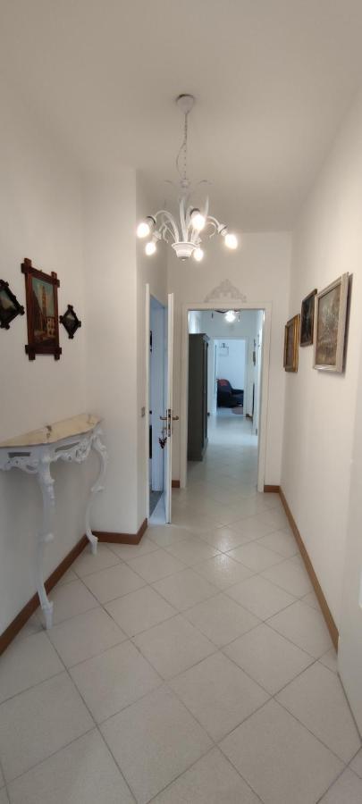 Le Mongolfiere 2 Apartment Male Luaran gambar