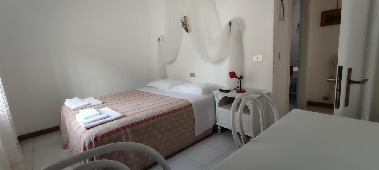 Le Mongolfiere 2 Apartment Male Luaran gambar