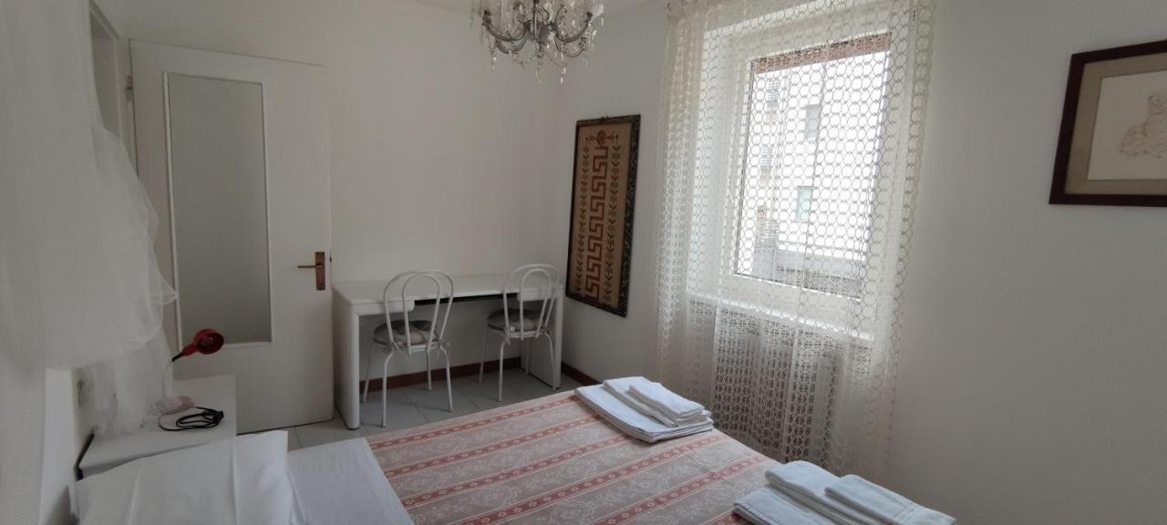 Le Mongolfiere 2 Apartment Male Luaran gambar